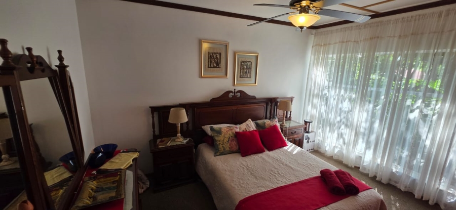 5 Bedroom Property for Sale in Wilkoppies North West